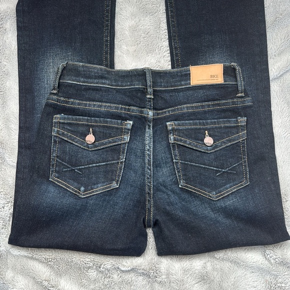 BKE Stella Mid-Rise Jeans 💙 - Picture 3 of 8